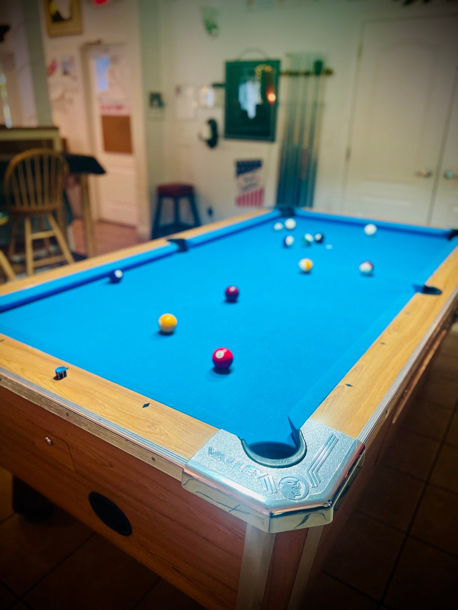Pool table